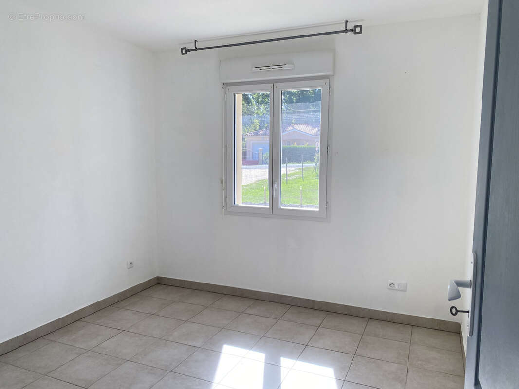 Maison à SAINT-ASTIER