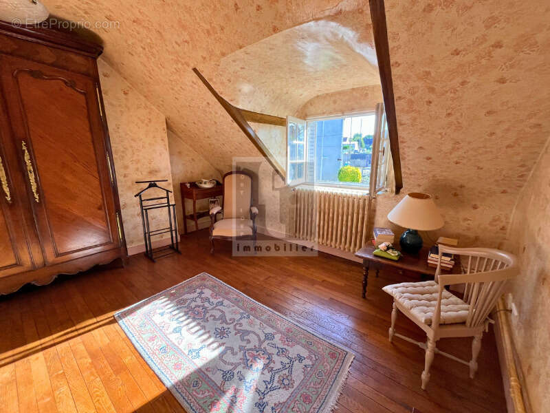 Maison à MORET-SUR-LOING