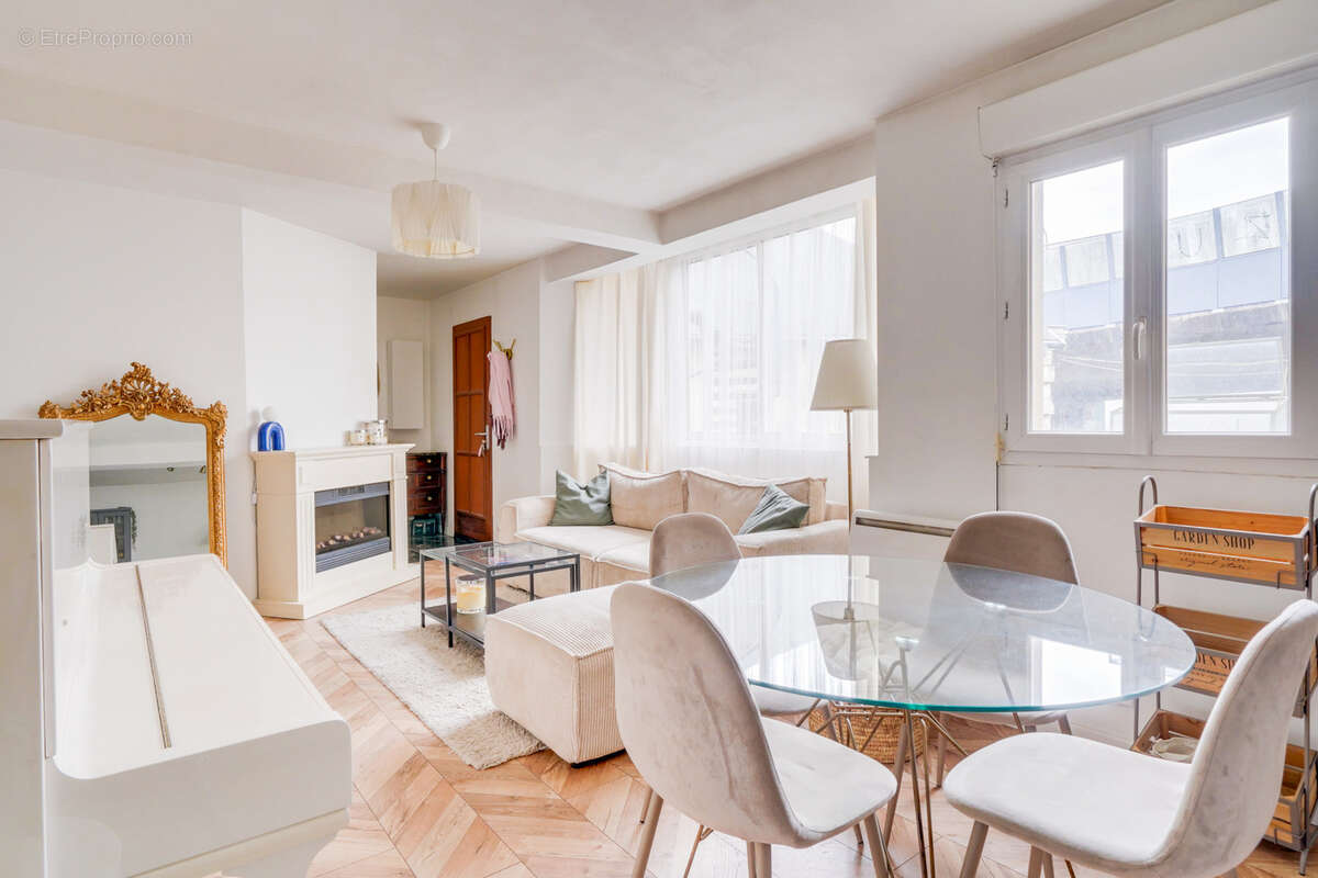 Appartement à BORDEAUX