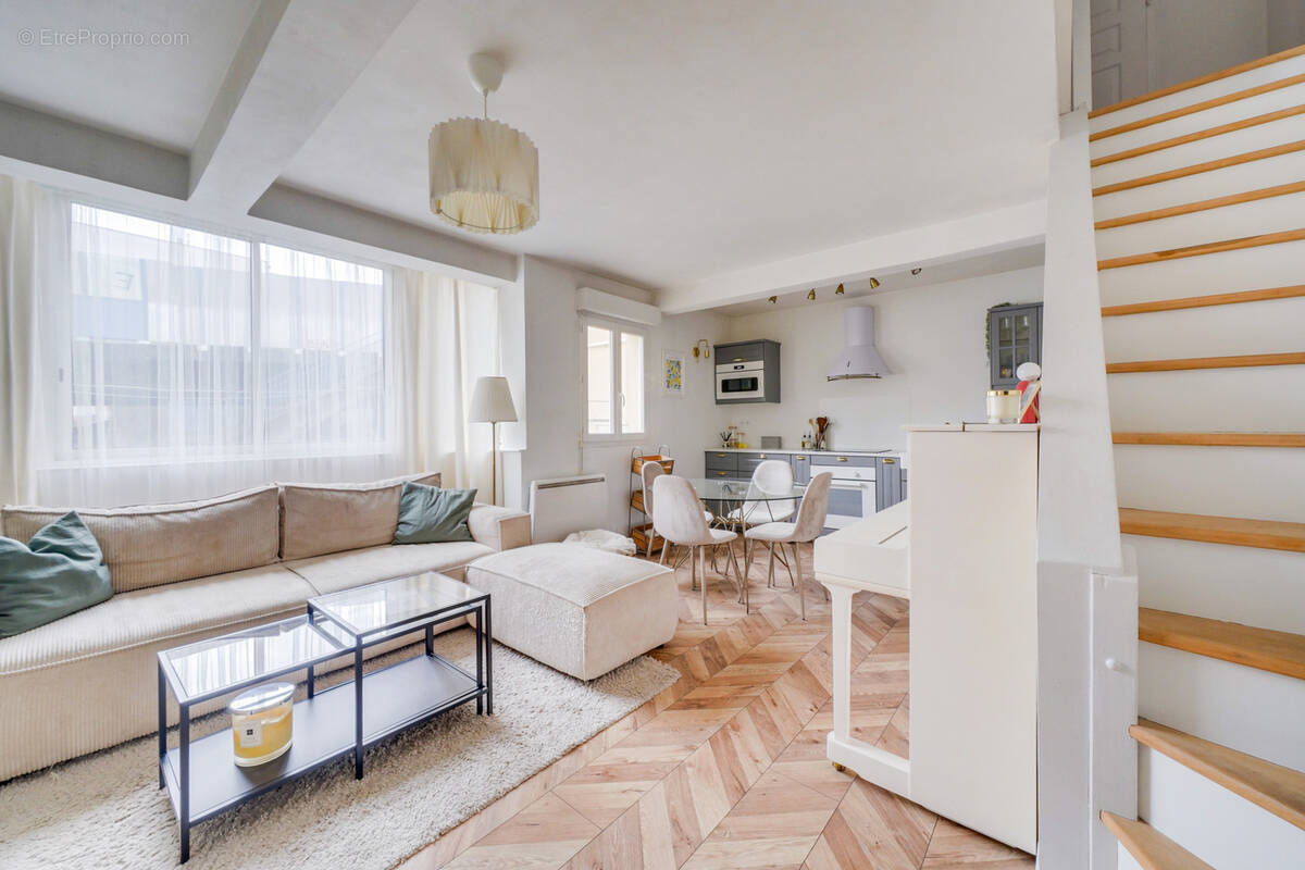 Appartement à BORDEAUX