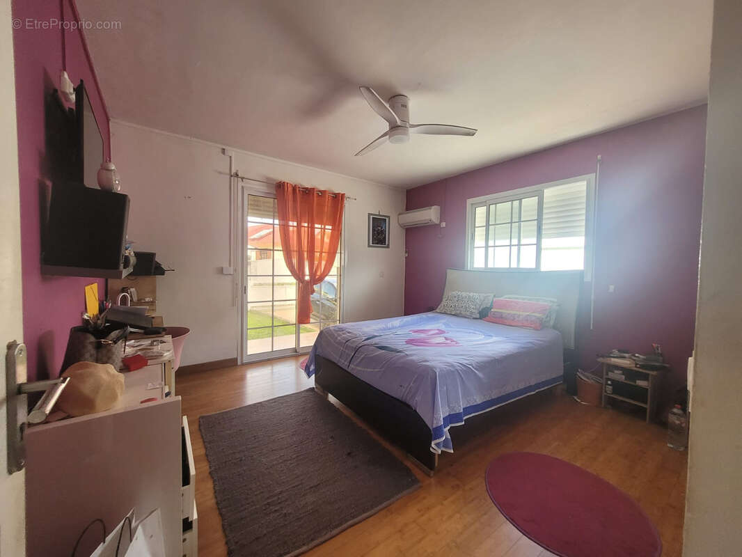 Maison à BAIE-MAHAULT