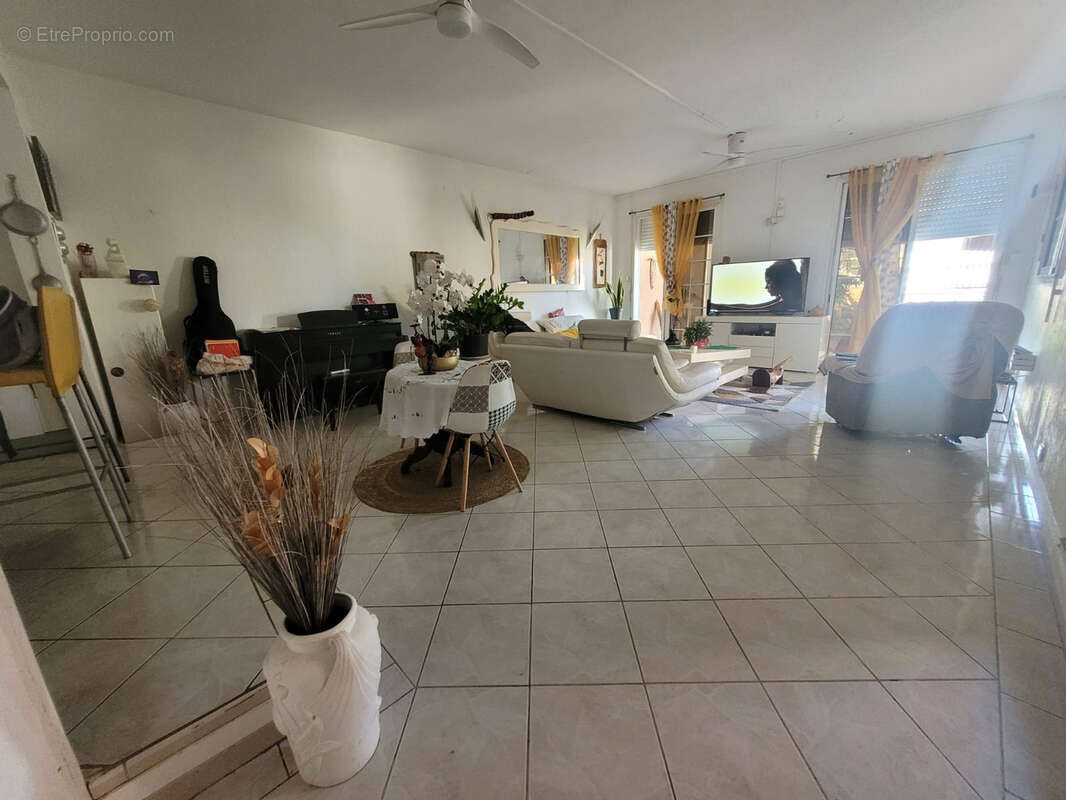 Maison à BAIE-MAHAULT