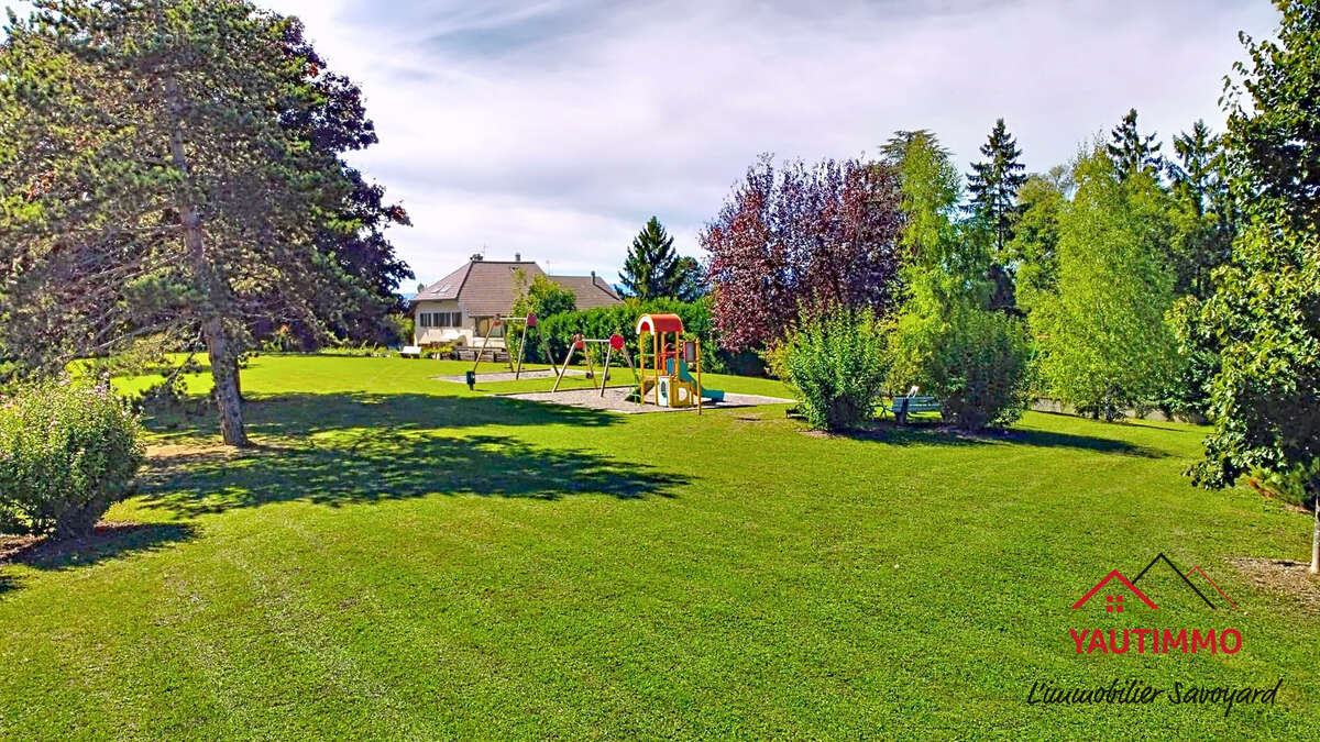 Appartement à AMBILLY