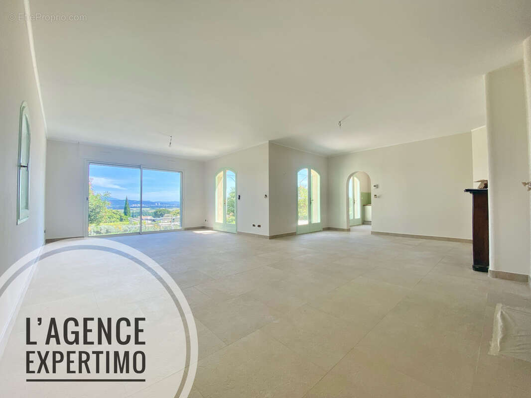 Maison à BOURG-SAINT-ANDEOL