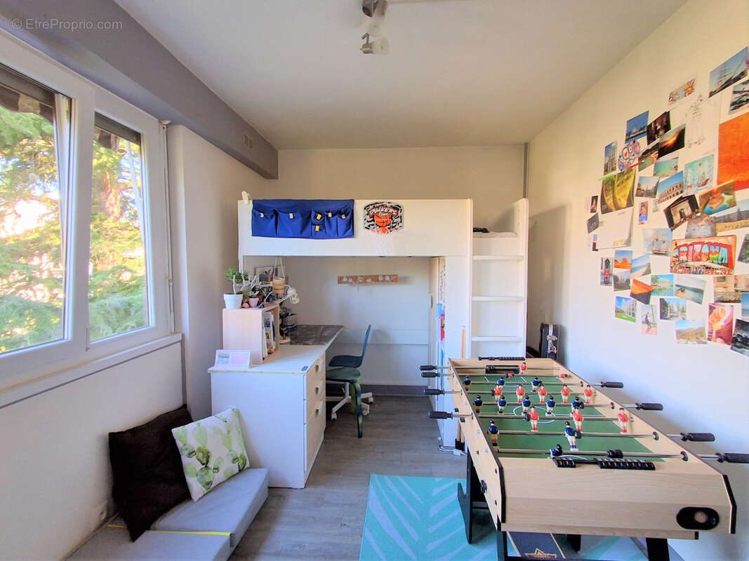 Appartement à CHENNEVIERES-SUR-MARNE