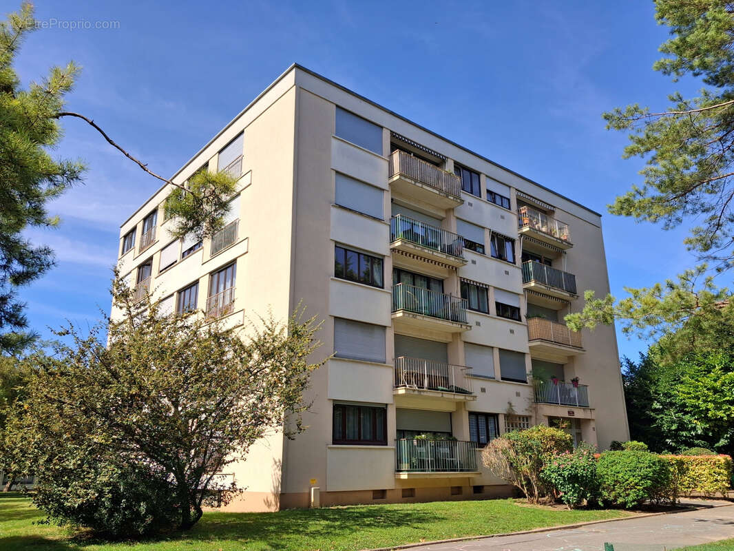 Appartement à CHENNEVIERES-SUR-MARNE