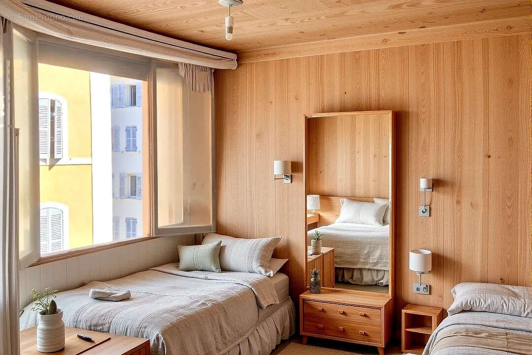 Appartement à MARSEILLE-1E