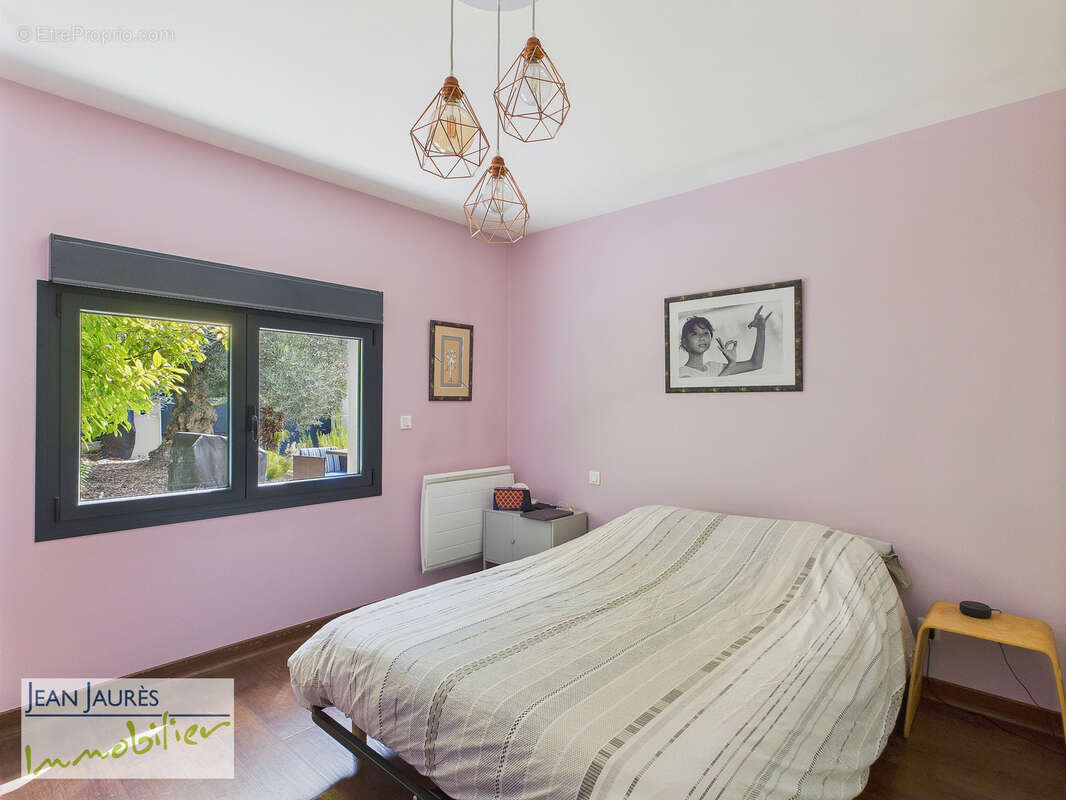 Autre à SAINTE-SAVINE