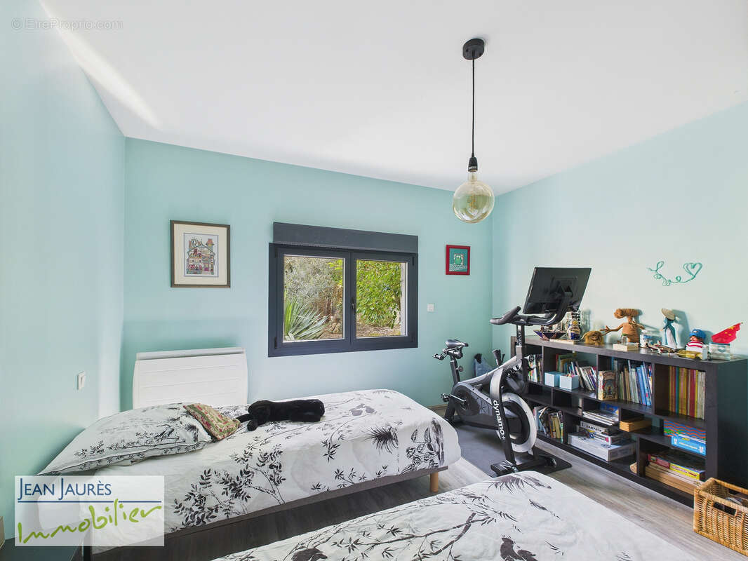 Autre à SAINTE-SAVINE