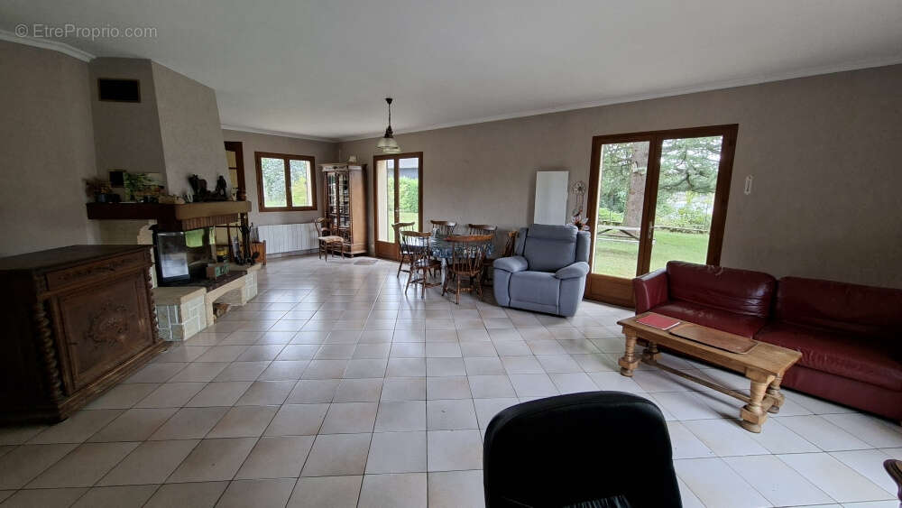 Maison à SAINT-FARGEAU