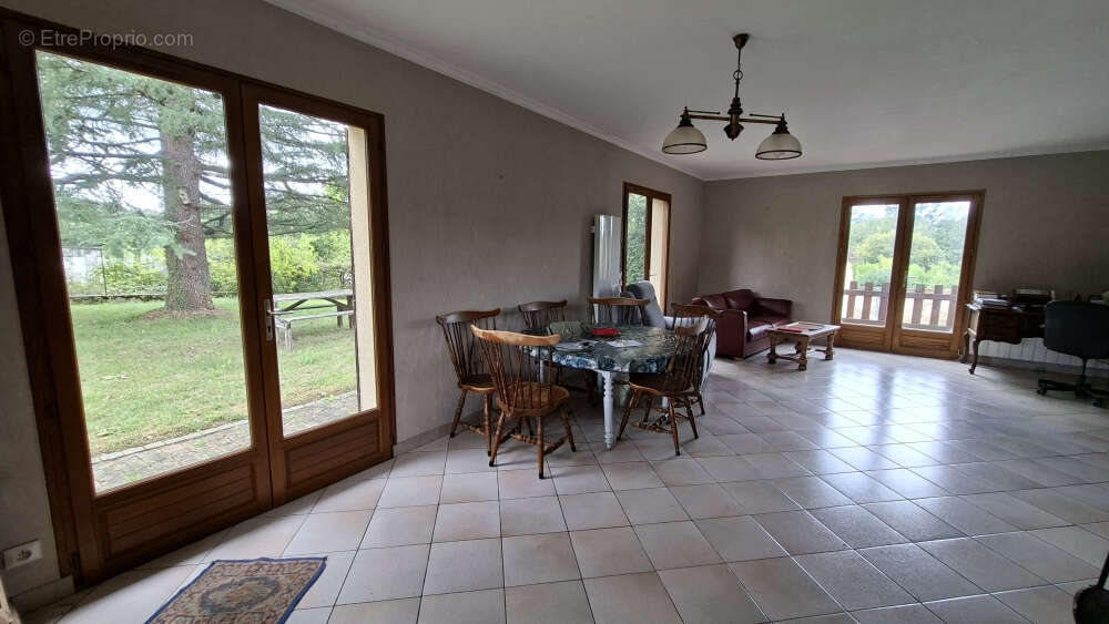 Maison à SAINT-FARGEAU