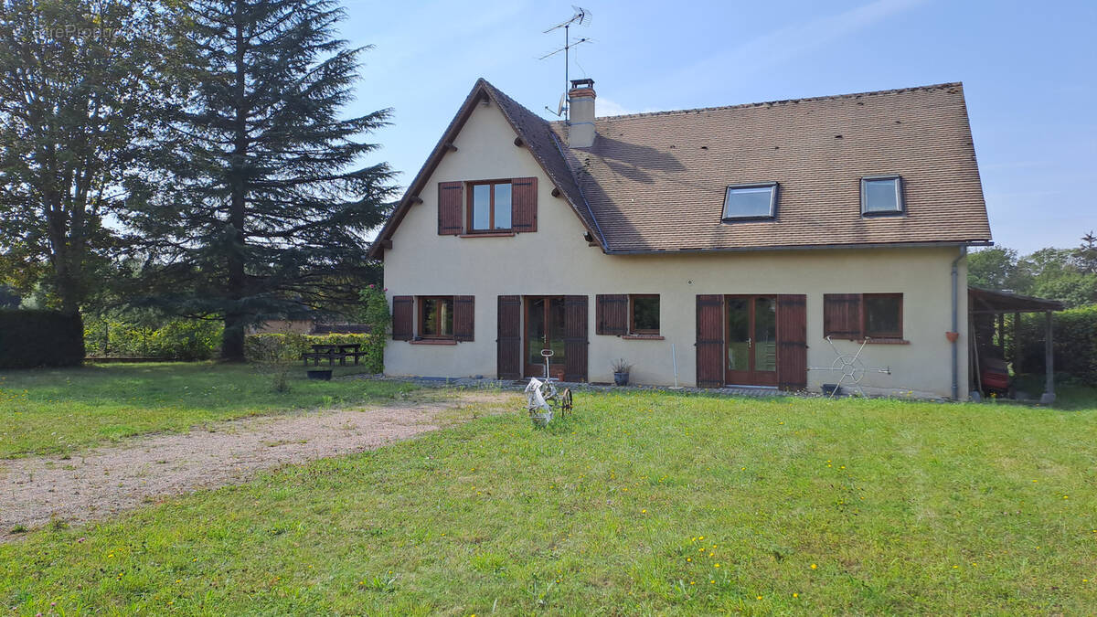 Maison à SAINT-FARGEAU