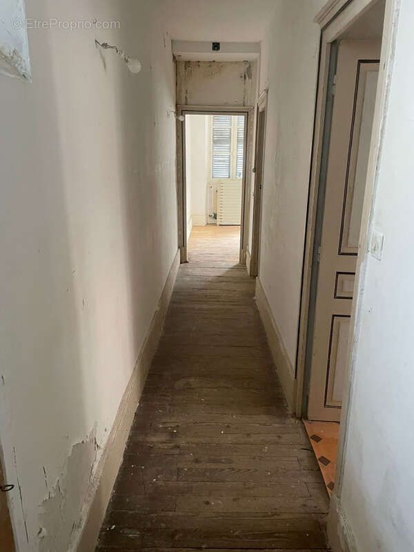 Maison à SAINT-SATUR