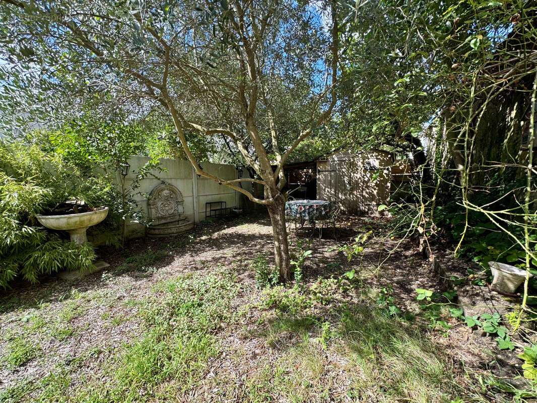 Maison à LE PERREUX-SUR-MARNE