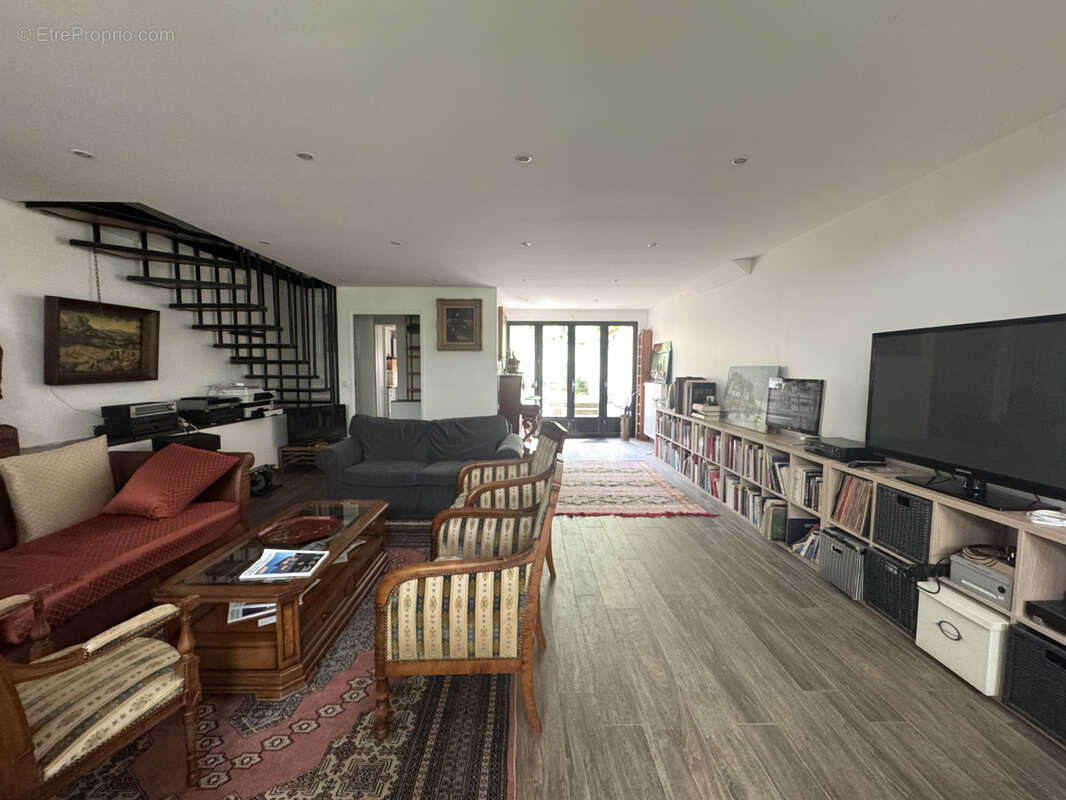 Maison à LE PERREUX-SUR-MARNE