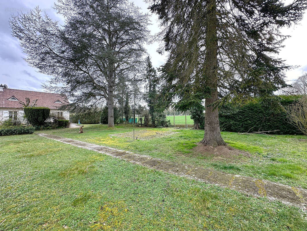 Maison à SOISY-SUR-ECOLE