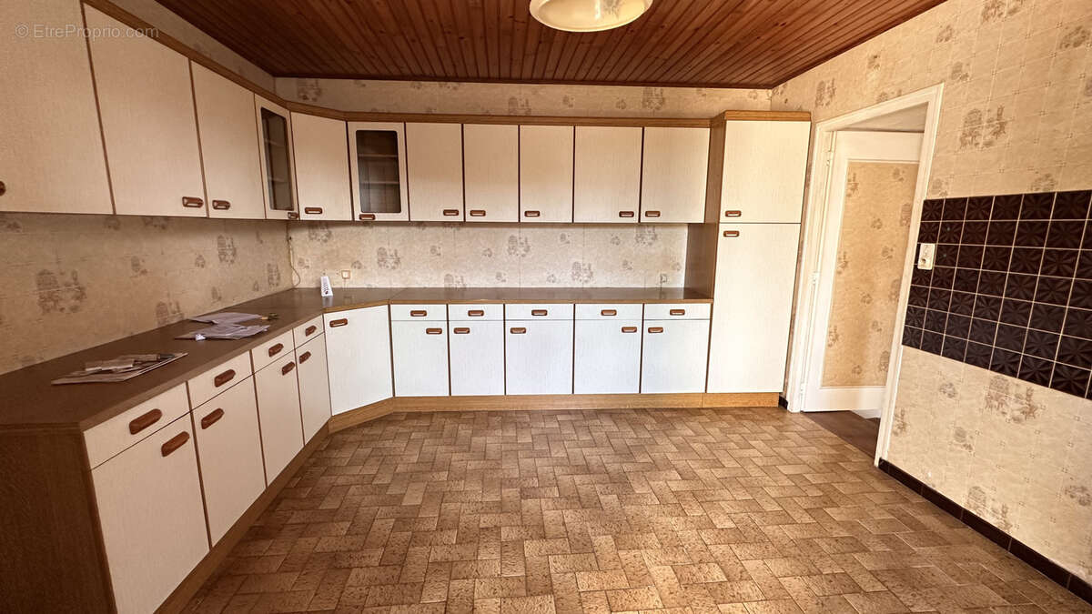 Maison à LA CROIX-COMTESSE