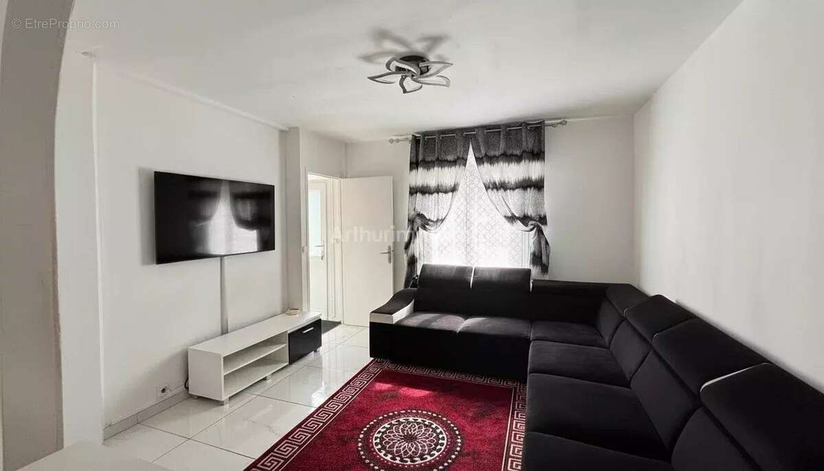 Maison à SAINT-FARGEAU-PONTHIERRY