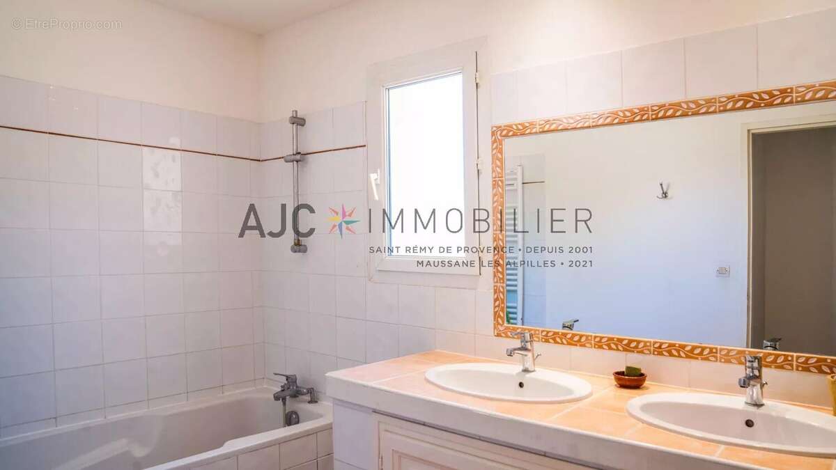 Maison à SAINT-REMY-DE-PROVENCE