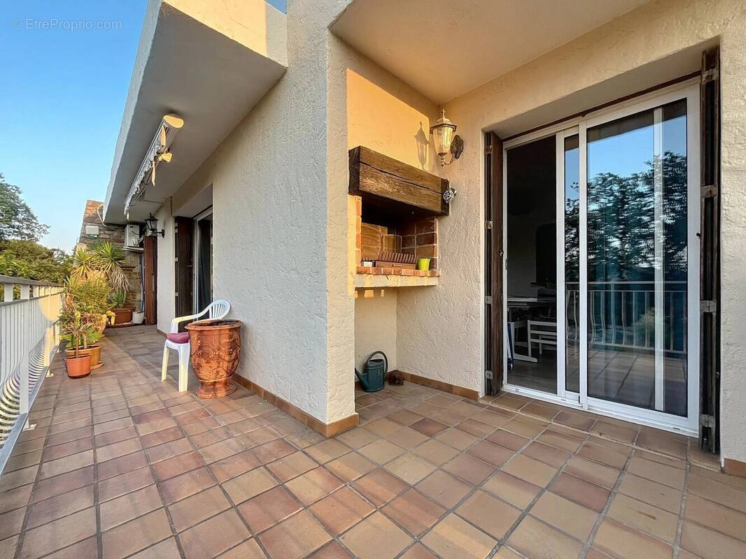 Appartement à BORMES-LES-MIMOSAS