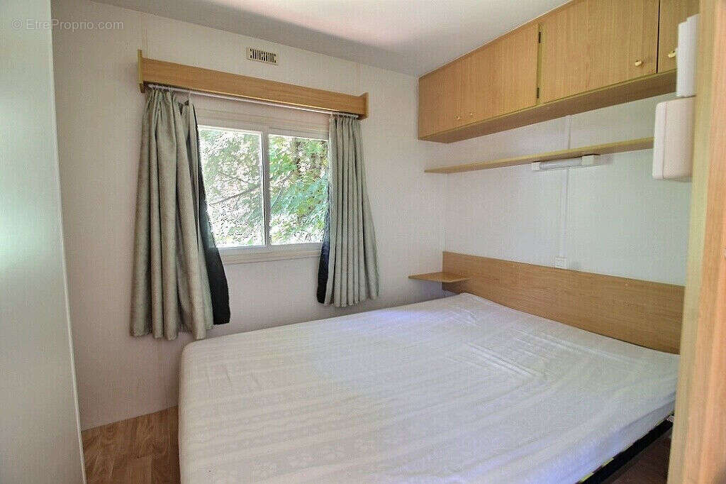 Maison à CHAMPS-SUR-TARENTAINE-MARCHAL