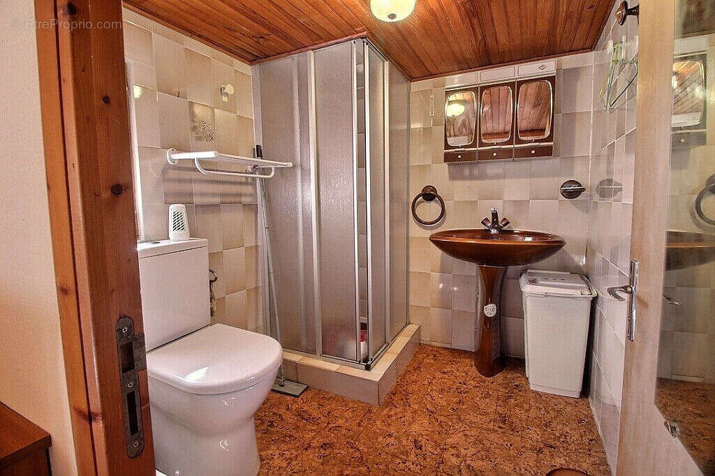 Maison à CHAMPS-SUR-TARENTAINE-MARCHAL