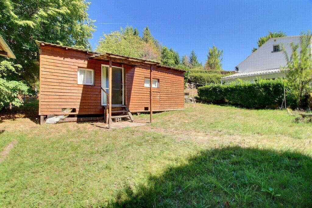 Maison à CHAMPS-SUR-TARENTAINE-MARCHAL