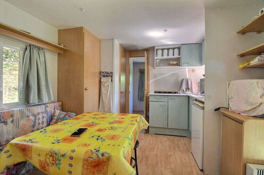 Maison à CHAMPS-SUR-TARENTAINE-MARCHAL