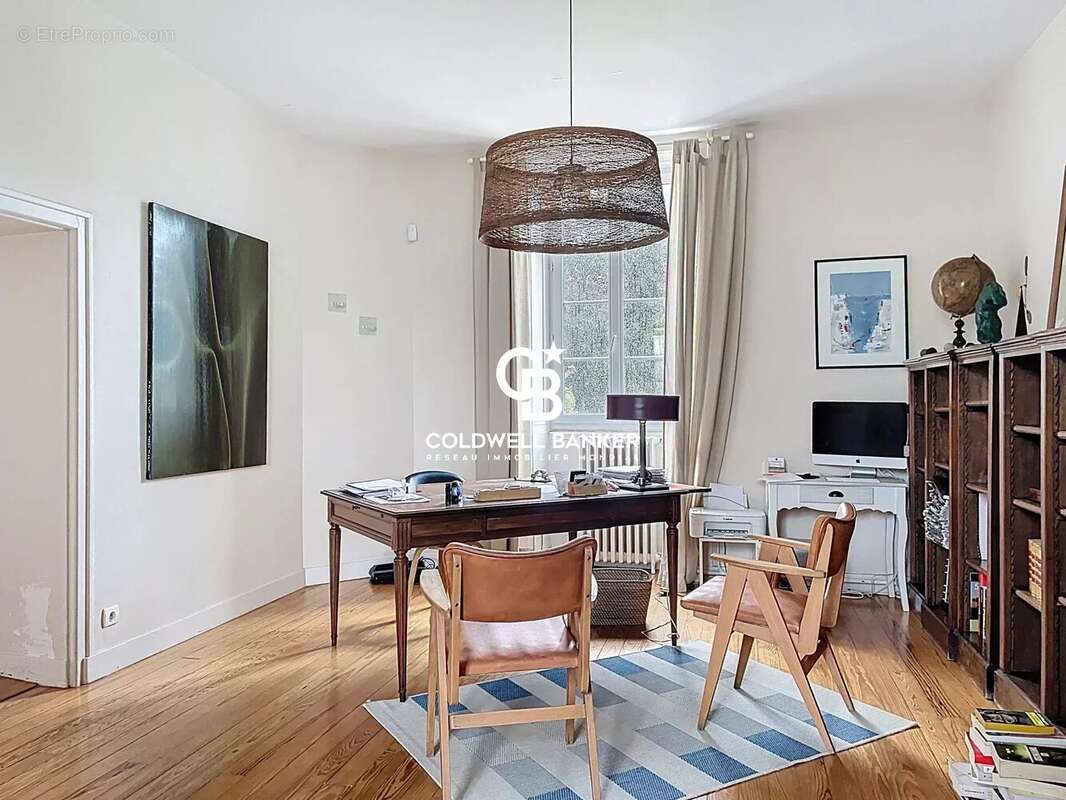 Maison à CHERVES-RICHEMONT