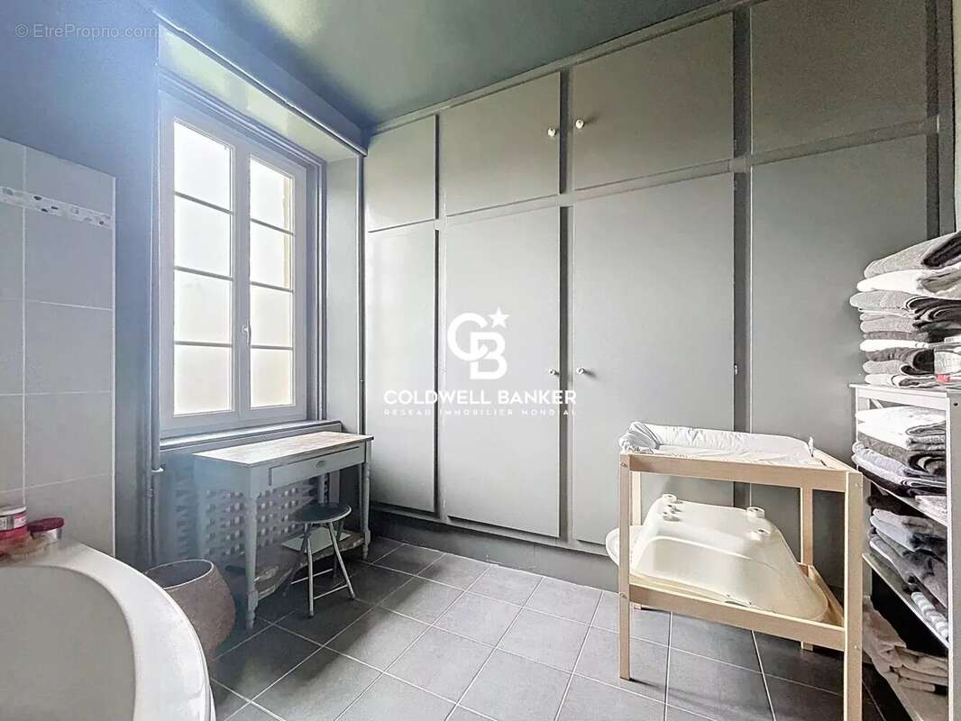 Maison à CHERVES-RICHEMONT