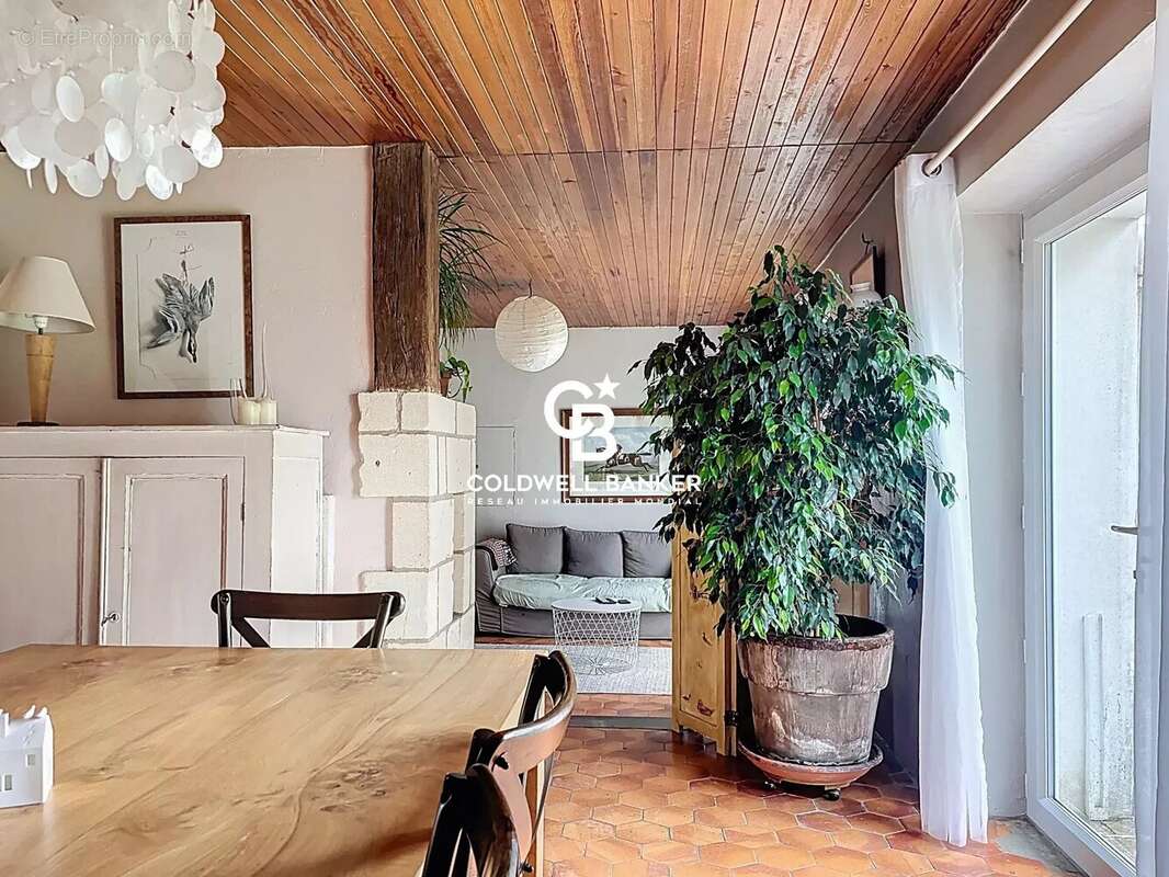 Maison à CHERVES-RICHEMONT