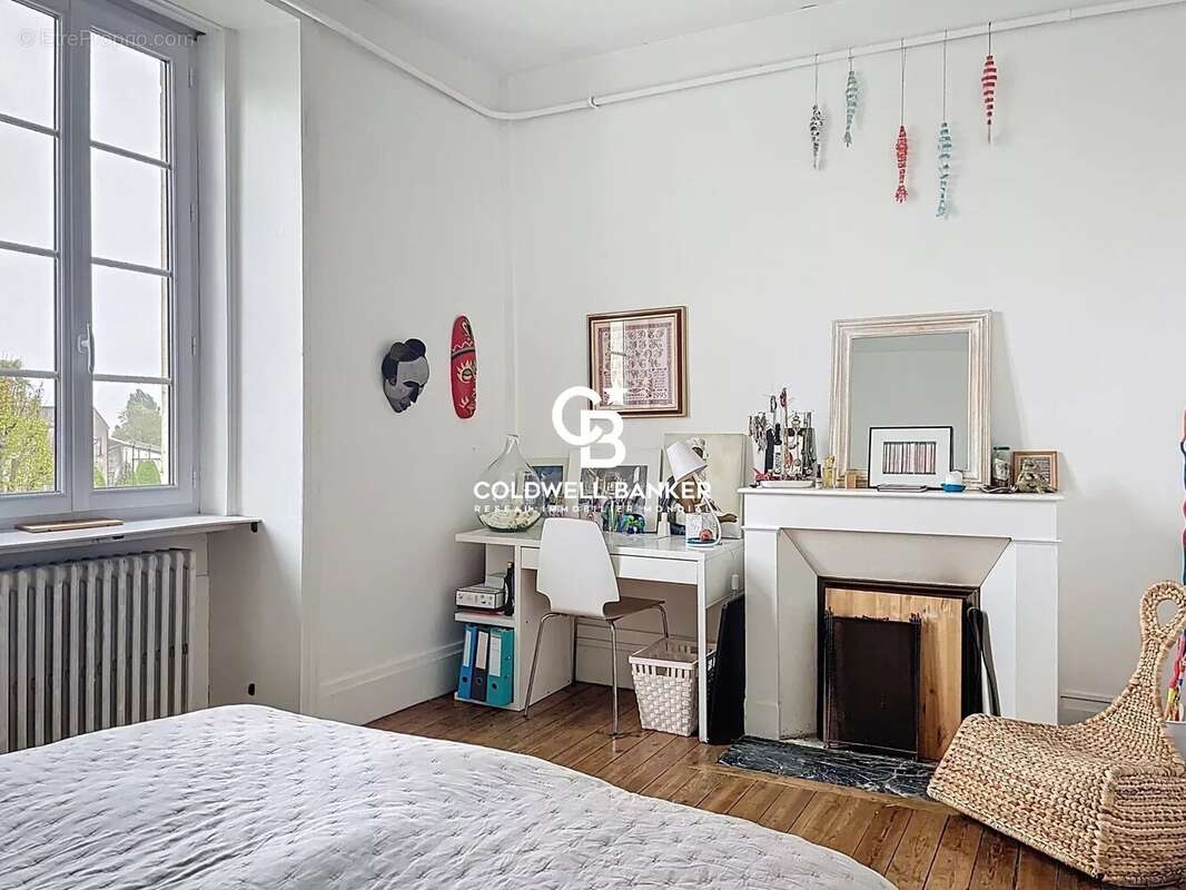 Maison à CHERVES-RICHEMONT