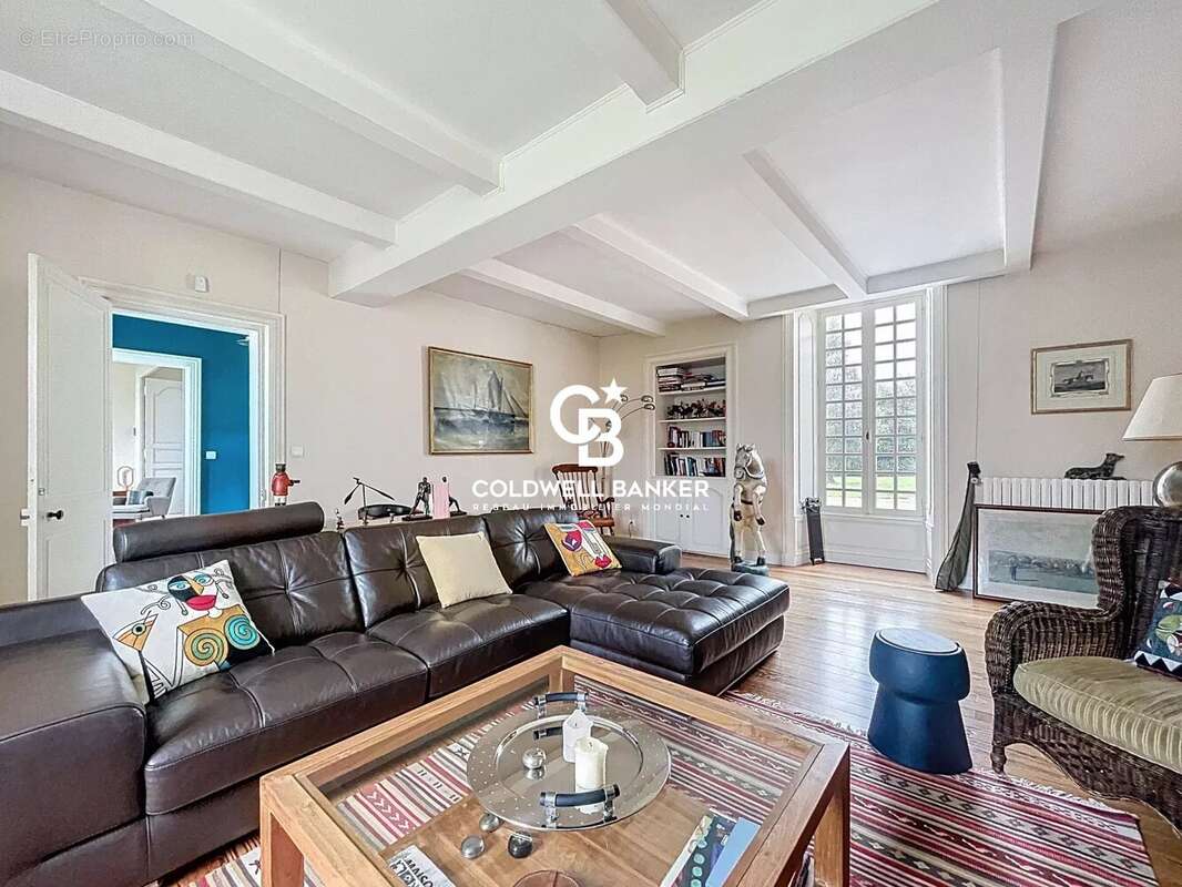 Maison à CHERVES-RICHEMONT