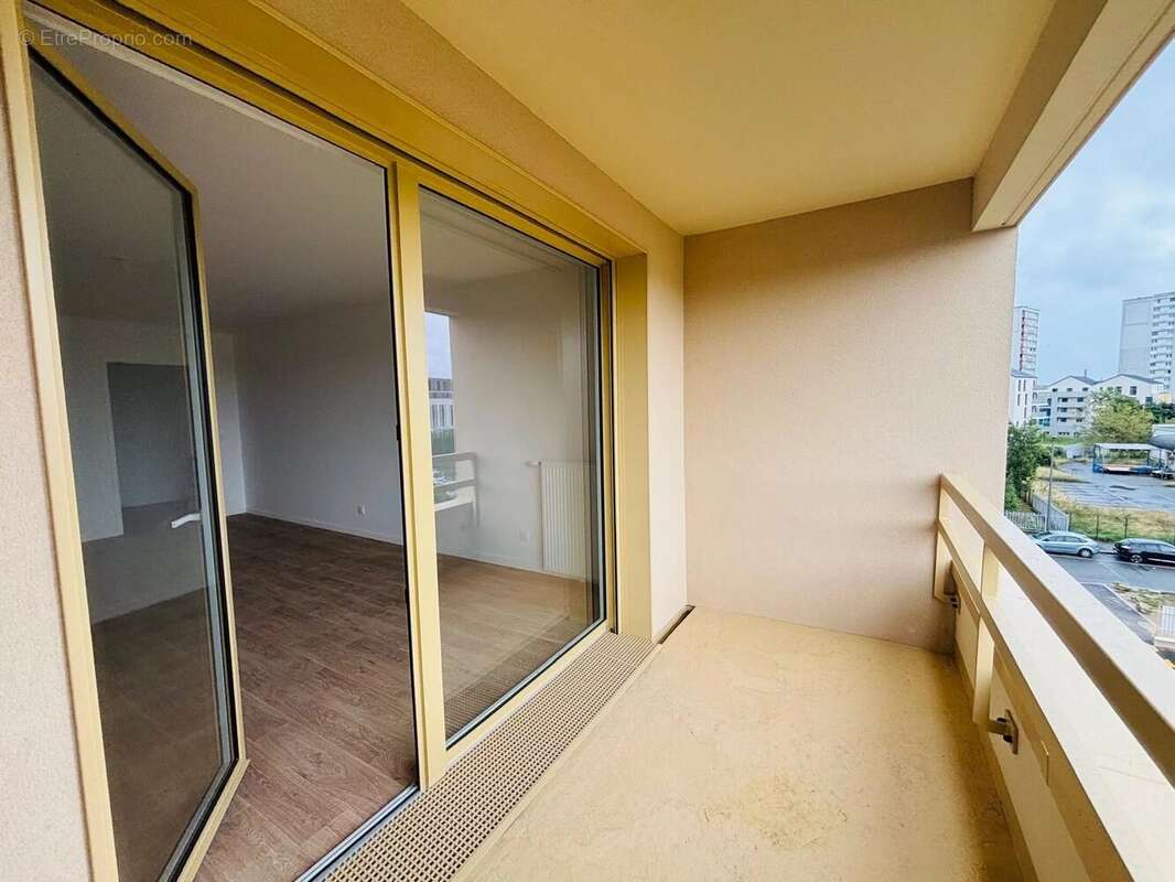 Appartement à CLICHY-SOUS-BOIS
