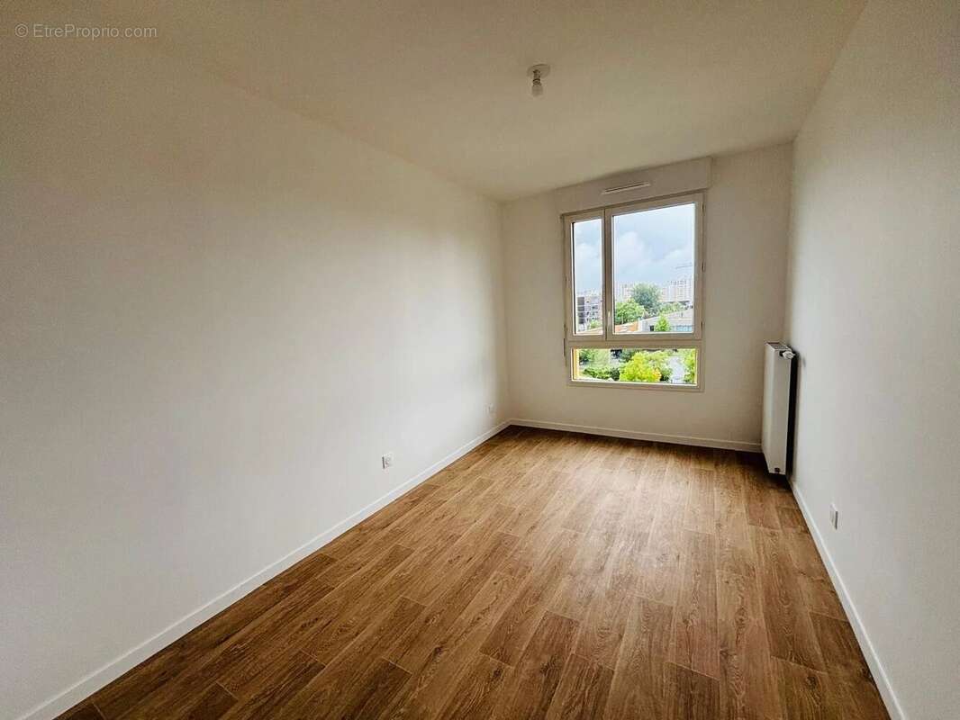 Appartement à CLICHY-SOUS-BOIS