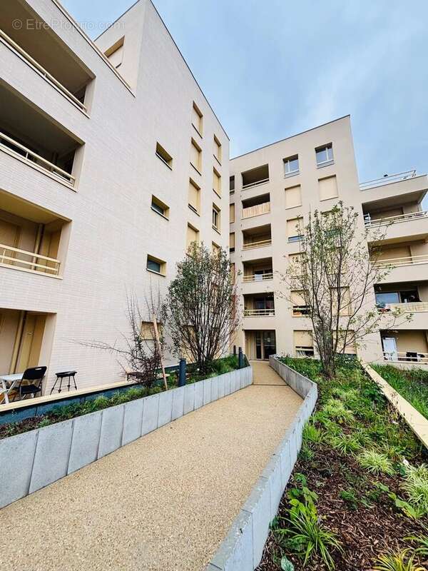 Appartement à CLICHY-SOUS-BOIS