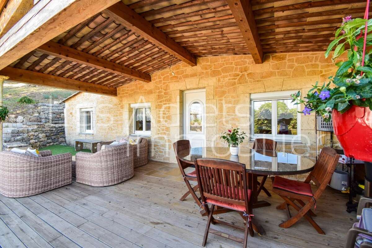 Maison à LES ADRETS-DE-L&#039;ESTEREL