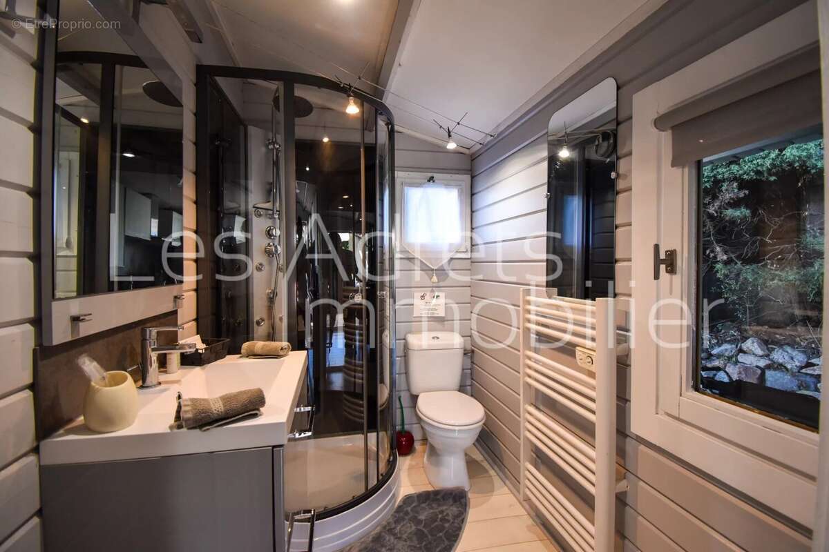 Maison à LES ADRETS-DE-L&#039;ESTEREL