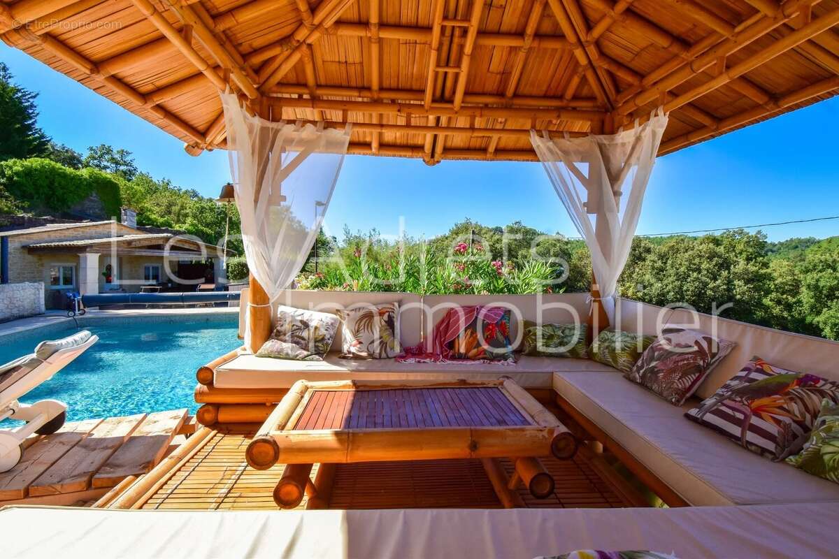 Maison à LES ADRETS-DE-L&#039;ESTEREL