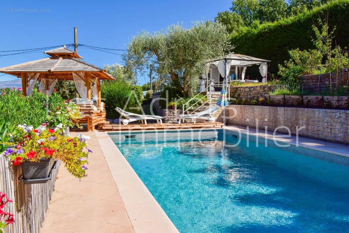 Maison à LES ADRETS-DE-L&#039;ESTEREL