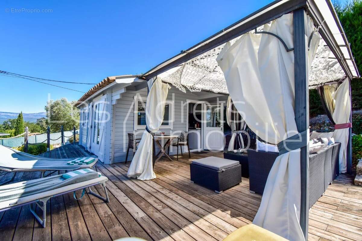 Maison à LES ADRETS-DE-L&#039;ESTEREL