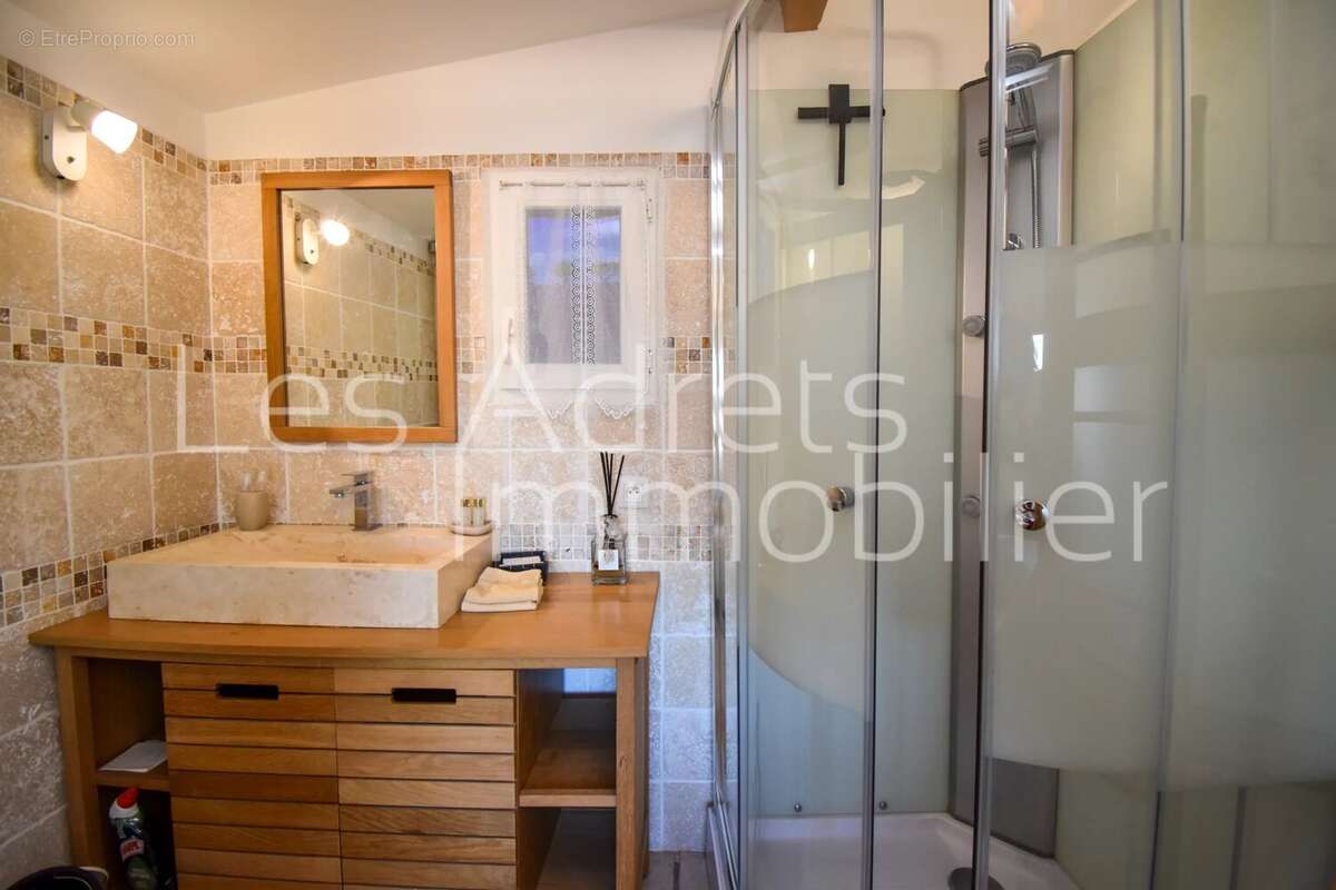 Maison à LES ADRETS-DE-L&#039;ESTEREL