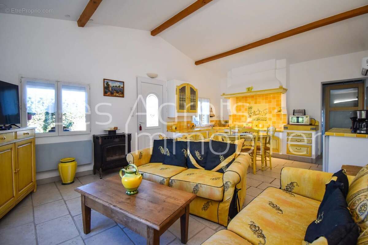 Maison à LES ADRETS-DE-L&#039;ESTEREL