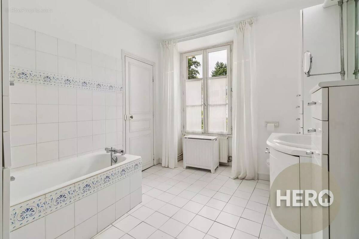 Maison à MONTFORT-L&#039;AMAURY