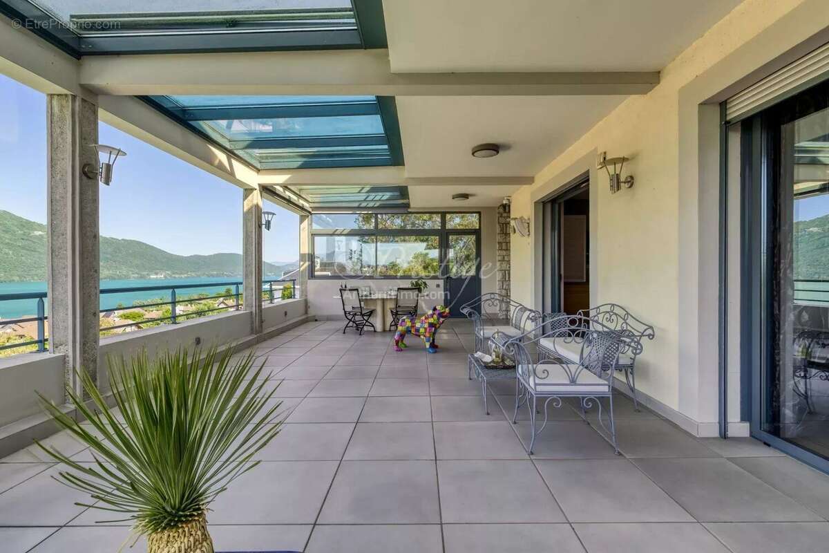 Maison à BRISON-SAINT-INNOCENT