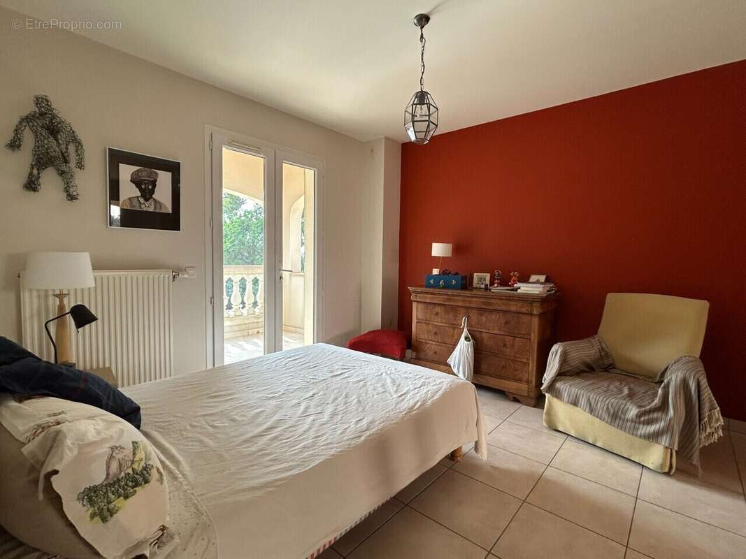 Maison à GENISSIEUX