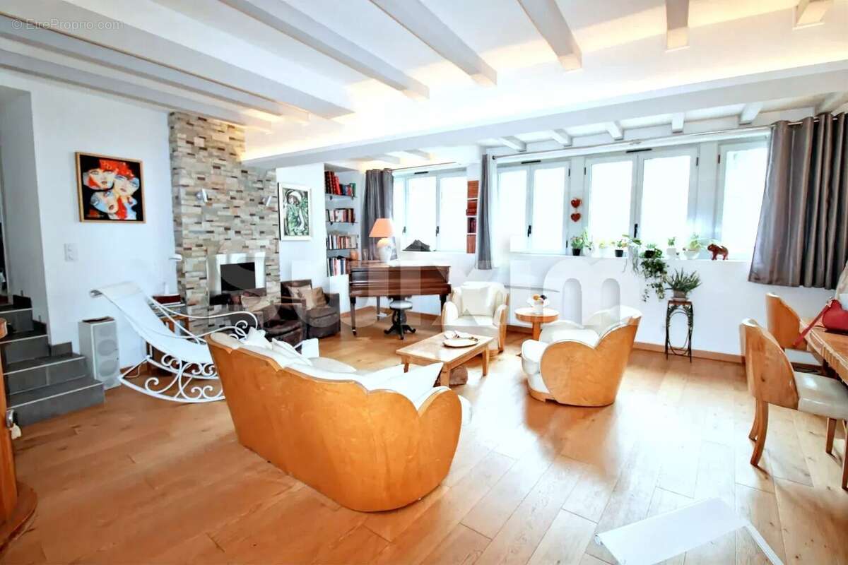 Appartement à AIX-LES-BAINS