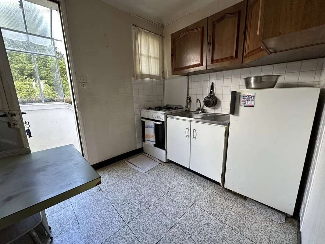 Maison à LE MESNIL-SAINT-DENIS