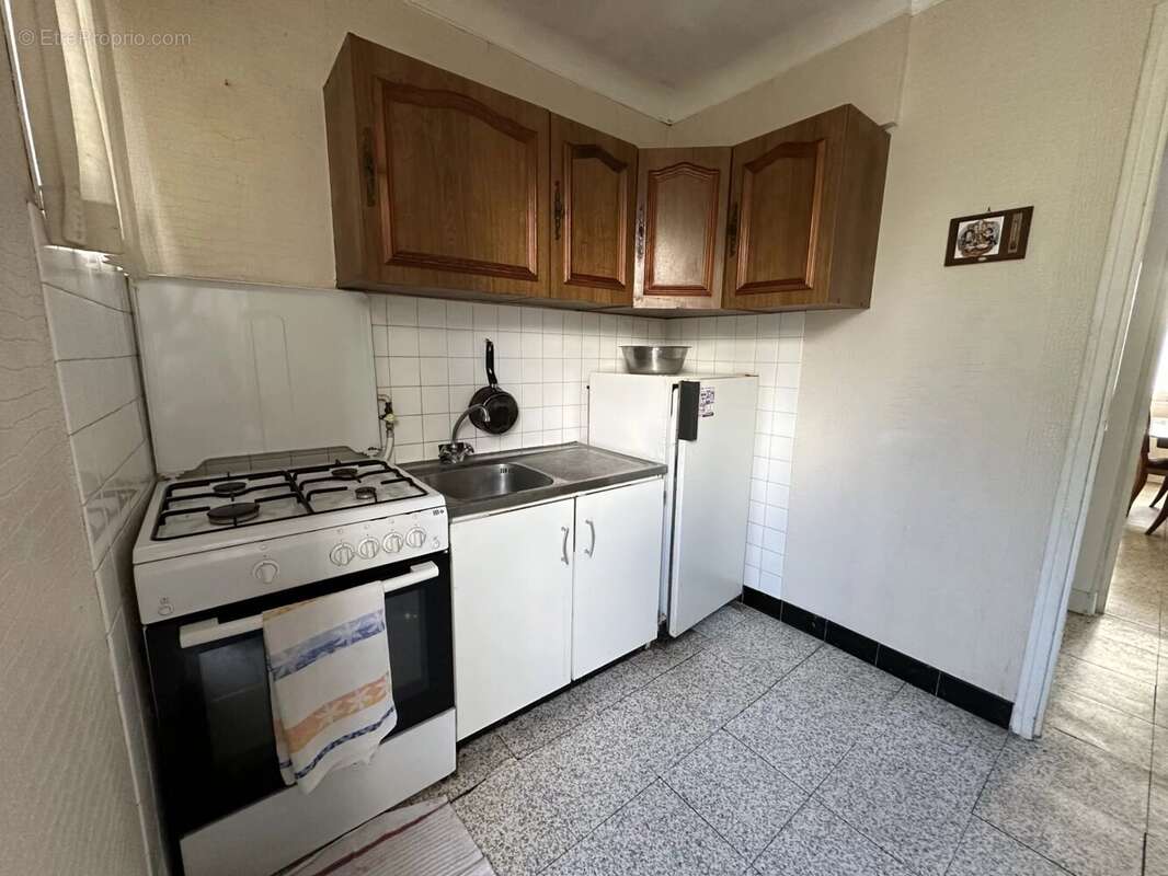 Maison à LE MESNIL-SAINT-DENIS