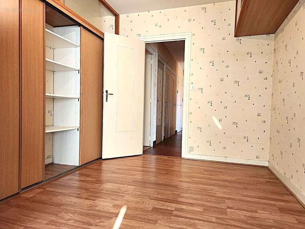 Maison à PARCAY-MESLAY